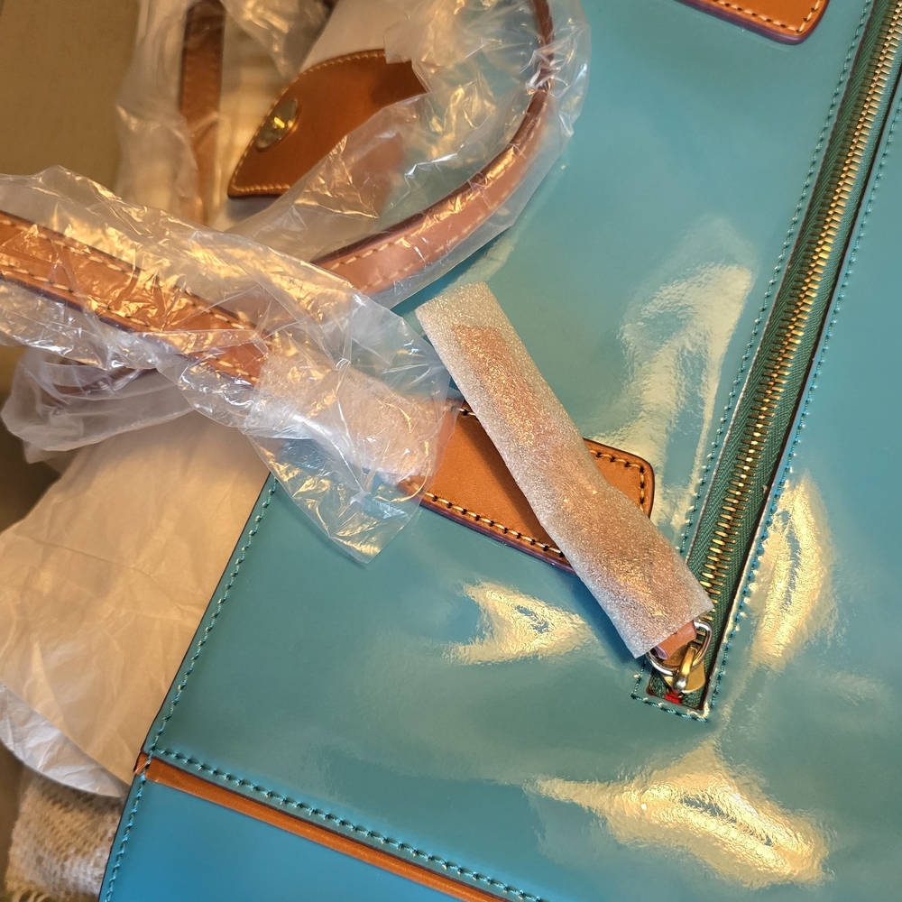 Dooney & Bourke Teal Patent Leather Tote with Tan Trim - Picture 4 of 8